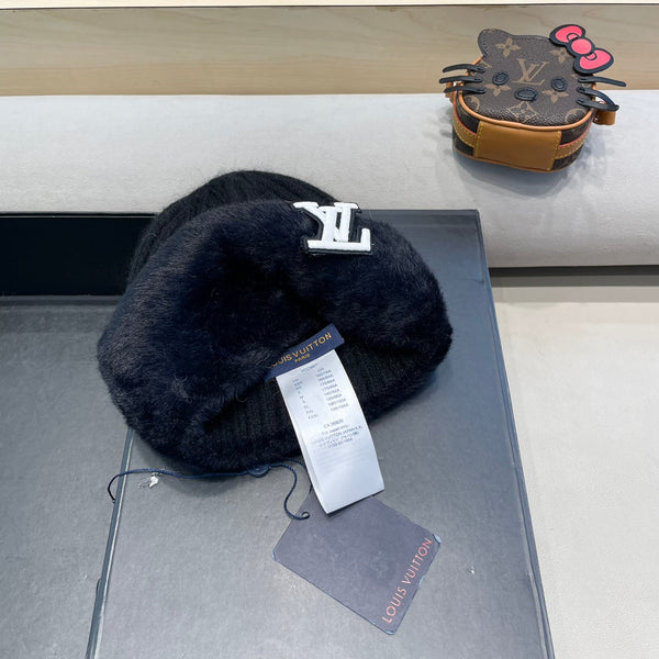 KNITTED BEANIE HAT IN BLACK WOOL AND RABBIT FUR 413353