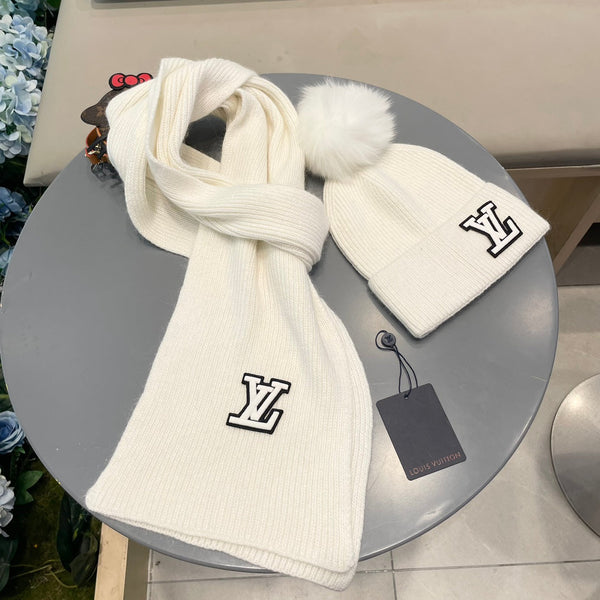 SET SCARF AND HAT IN WHITE WOOL AND FOX FUR 414791