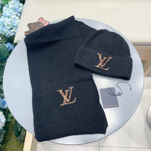 SET SCIARPA E CAPPELLO CLASSICO IN LANA NERA 414785