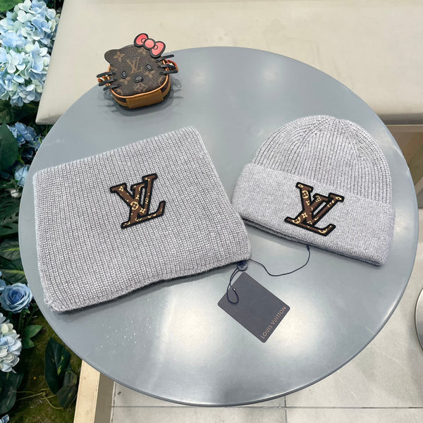 SET SCIARPA E CAPPELLO CLASSICO IN LANA GRIGIA 414787