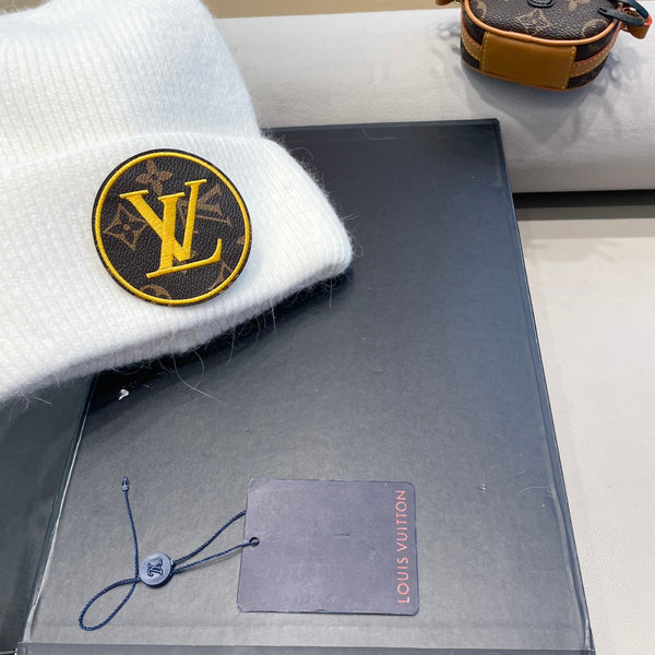 KNITTED BEANIE HAT IN WHITE WOOL AND RABBIT FUR 417753