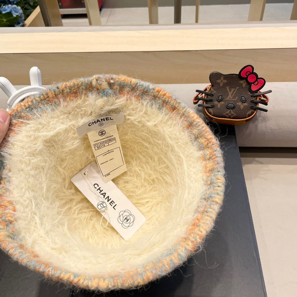 CAPPELLO A SECCHIELLO IN PELLICCIA DI AGNELLO BEIGE BISQUE 419467