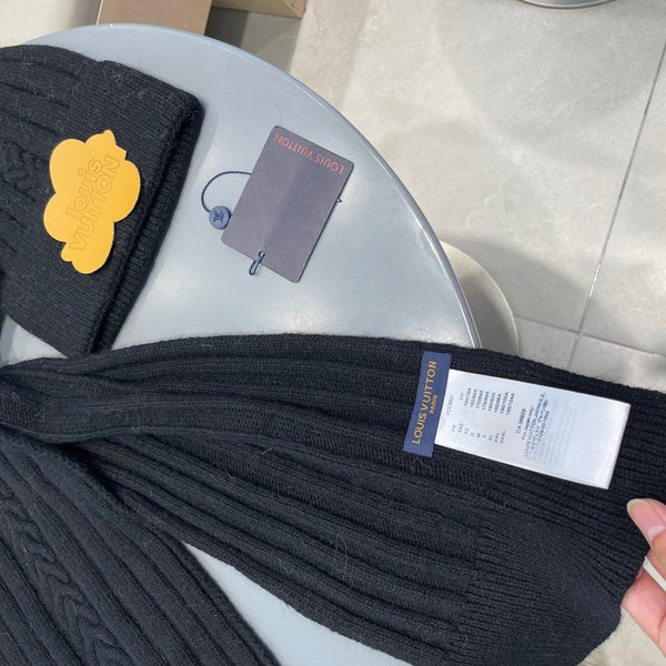 SET SCARF AND HAT IN BLACK WOOL 419147