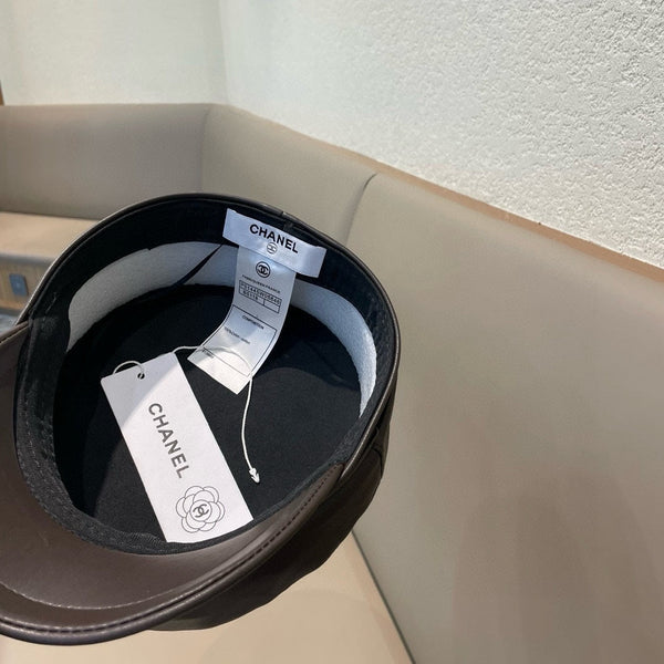 BERRETTO NEWSBOY IN PELLE DI VITELLO MARRONE CIOCCOLATO 421105