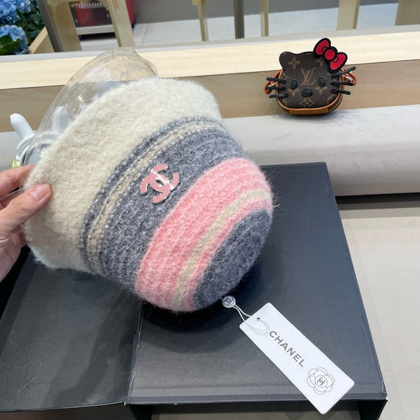 CAPPELLO A SECCHIELLO IN PILE COLORATO 421128