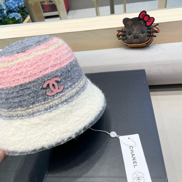 CAPPELLO A SECCHIELLO IN PILE COLORATO 421128