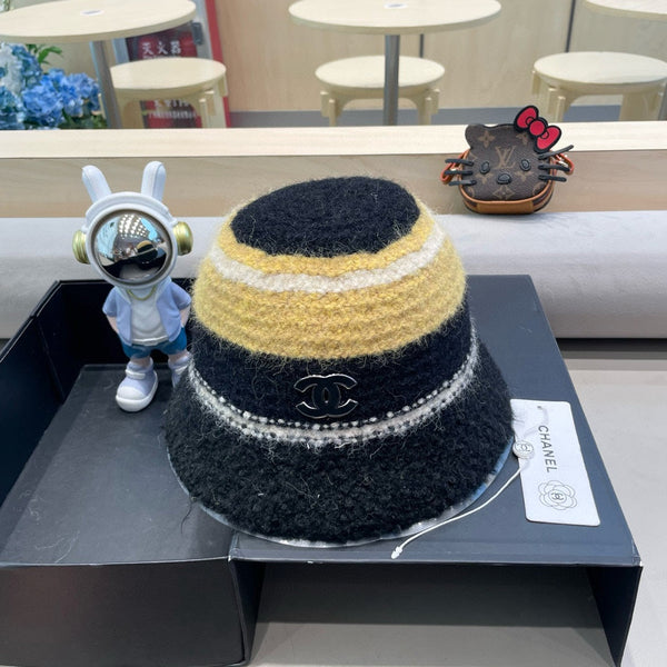 CAPPELLO A SECCHIELLO IN PILE COLORATO 421129