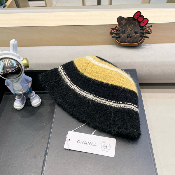 CAPPELLO A SECCHIELLO IN PILE COLORATO 421129