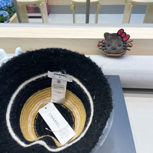 CAPPELLO A SECCHIELLO IN PILE COLORATO 421129