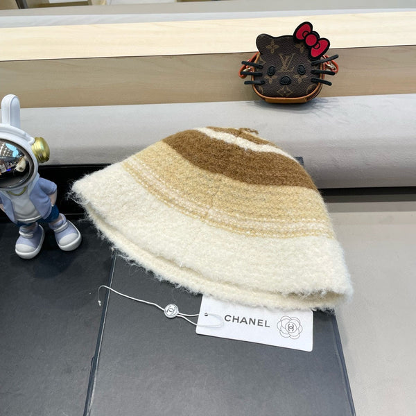 CAPPELLO A SECCHIELLO IN PILE COLORATO 421130