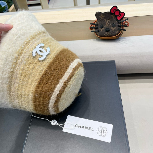 CAPPELLO A SECCHIELLO IN PILE COLORATO 421130