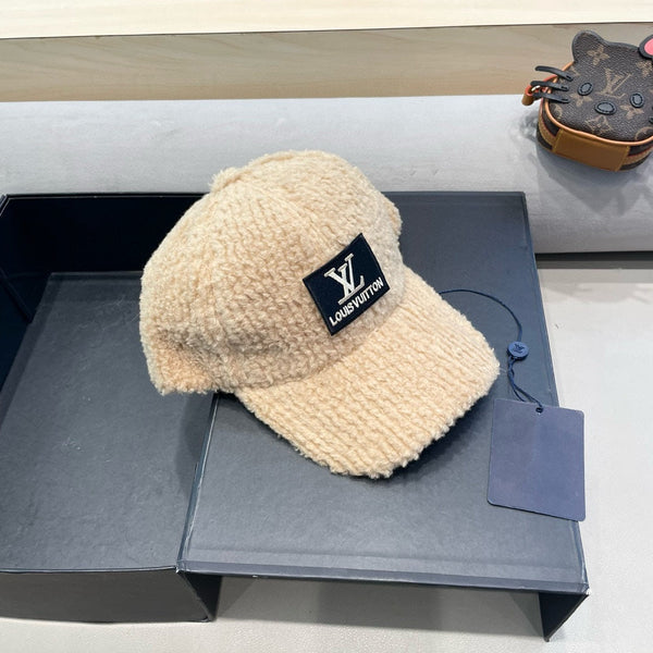 BASEBALL CAP IN BEIGE WOOL 421244