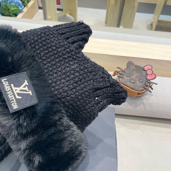 KNITTED BEANIE HAT IN BLACK WOOL WITH JAPANESE CAT EARS 421256