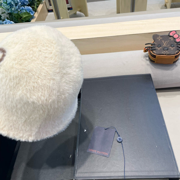 BUCKET HAT IN BEIGE RABBIT FUR 421261