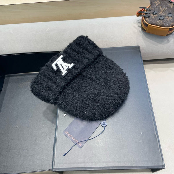 KNITTED BEANIE HAT IN BLACK WOOL 421268