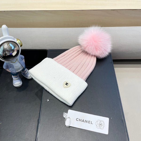 BERRETTO IN LANA MISTA ROSA CONTORNO BIANCO 421051