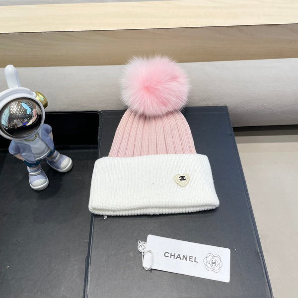 BERRETTO IN LANA MISTA ROSA CONTORNO BIANCO 421051