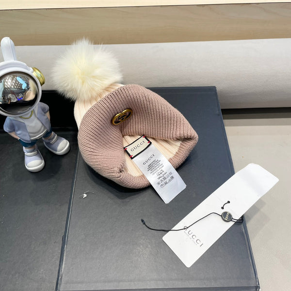 BEANIE HAT IN LIGHT BROWN MIX WHITE WOOL AND FOX FUR 422502