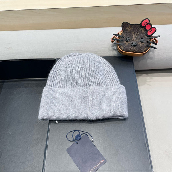 KNITTED BEANIE HAT IN GRAY FLEECE AND WOOL 426206