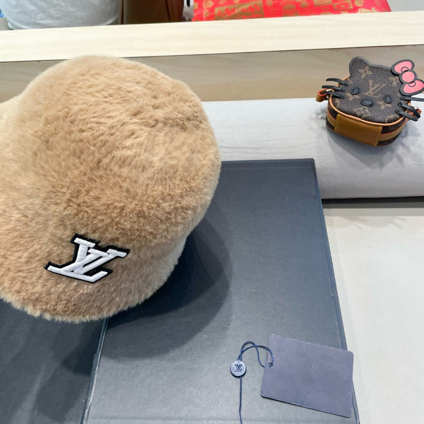 BUCKET HAT IN OATMEAL BEIGE RABBIT FUR 426226