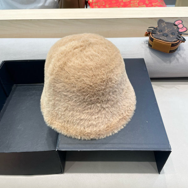BUCKET HAT IN OATMEAL BEIGE RABBIT FUR 426226