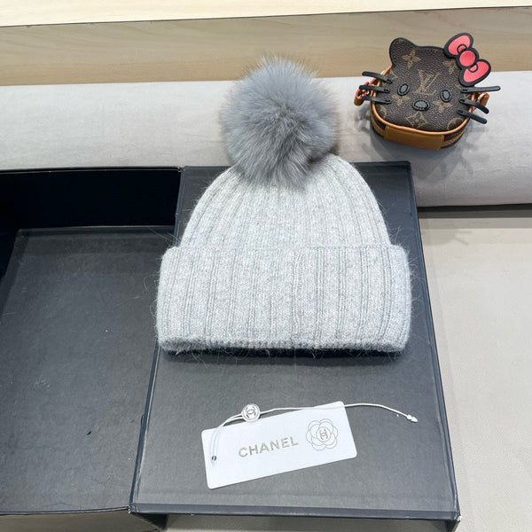 BERRETTO IN LANA GRIGIO NUVOLA 426235