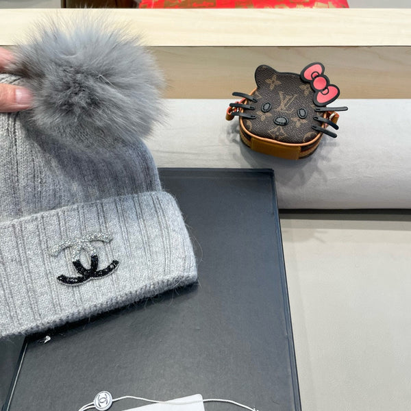 BERRETTO IN LANA GRIGIO NUVOLA 426235