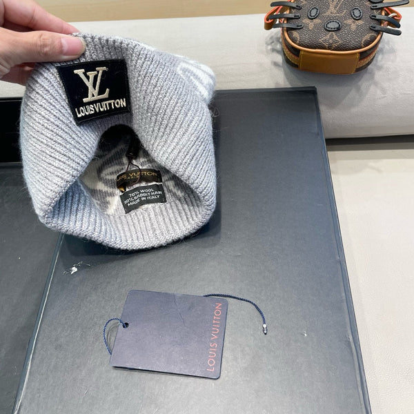 KNITTED BEANIE HAT IN LIGHT GRAY MIX WHITE WOOL AND RABBIT FUR 426242