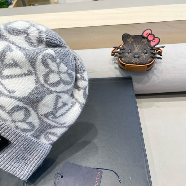 KNITTED BEANIE HAT IN LIGHT GRAY MIX WHITE WOOL AND RABBIT FUR 426242