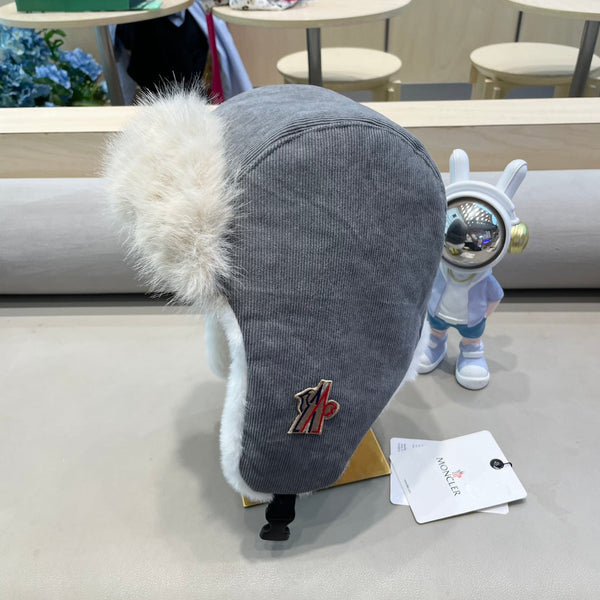 CAPPELLO AVATOR IN VELLUTO A COSTE GRIGIO ACCIAIO E FODERA IN PILE 434983