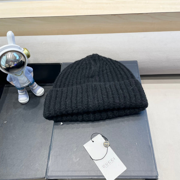 BEANIE HAT IN BLACK WOOL 434959