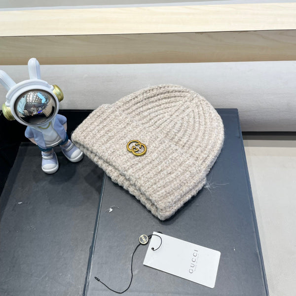 BEANIE HAT IN ECRU BEIGE WOOL 428125