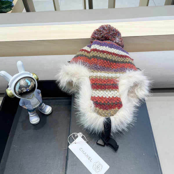 CAPPELLO IN MAGLIA SOFFICE CON FODERA IN PELUCHE COLORATO 428155