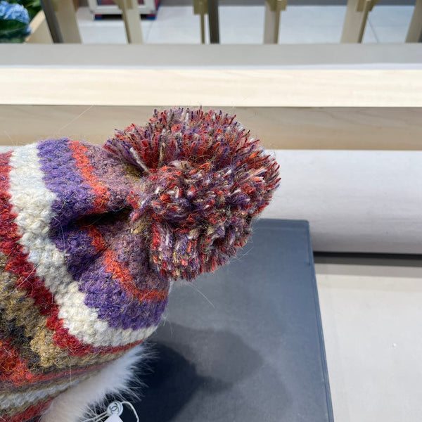 CAPPELLO IN MAGLIA SOFFICE CON FODERA IN PELUCHE COLORATO 428155