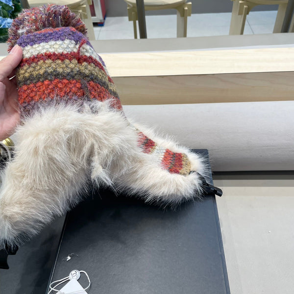 CAPPELLO IN MAGLIA SOFFICE CON FODERA IN PELUCHE COLORATO 428155