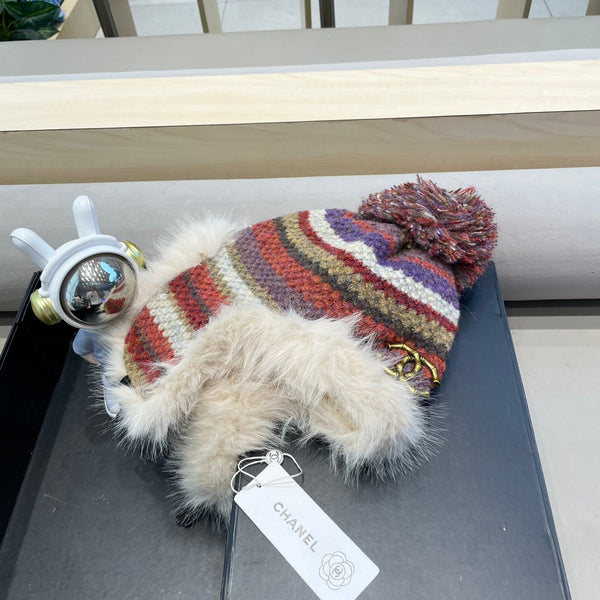 CAPPELLO IN MAGLIA SOFFICE CON FODERA IN PELUCHE COLORATO 428155