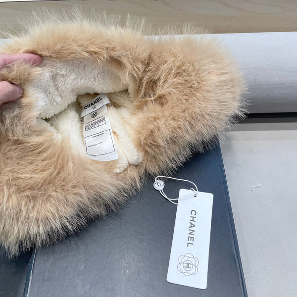 CAPPELLO IN MAGLIA SOFFICE CON FODERA IN PELUCHE COLORATO 428156