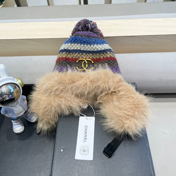 CAPPELLO IN MAGLIA SOFFICE CON FODERA IN PELUCHE COLORATO 428156