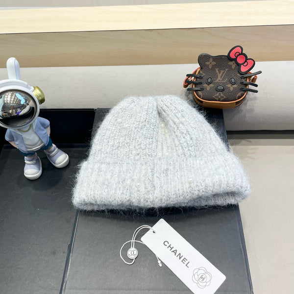 BERRETTO IN LANA GRIGIO NUVOLA 430081