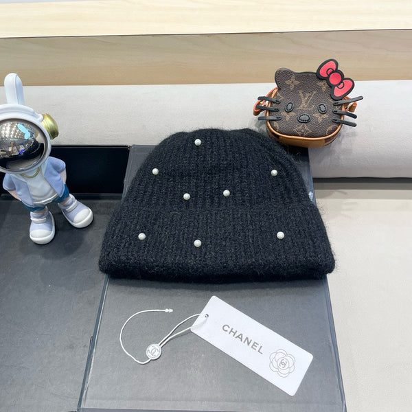 BERRETTO IN LANA NERA 430082