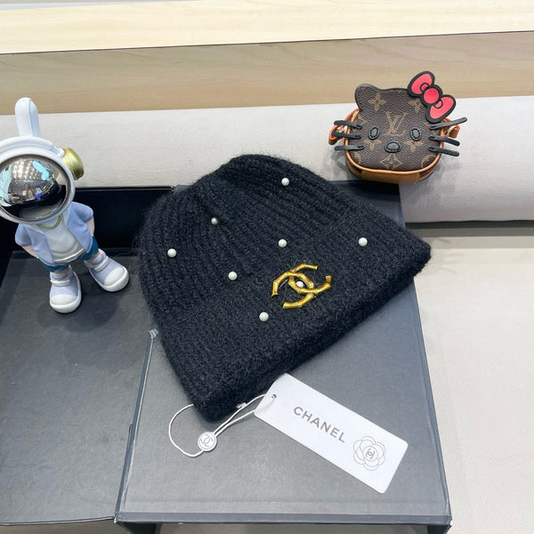 BERRETTO IN LANA NERA 430082