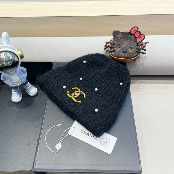 BERRETTO IN LANA NERA 430082