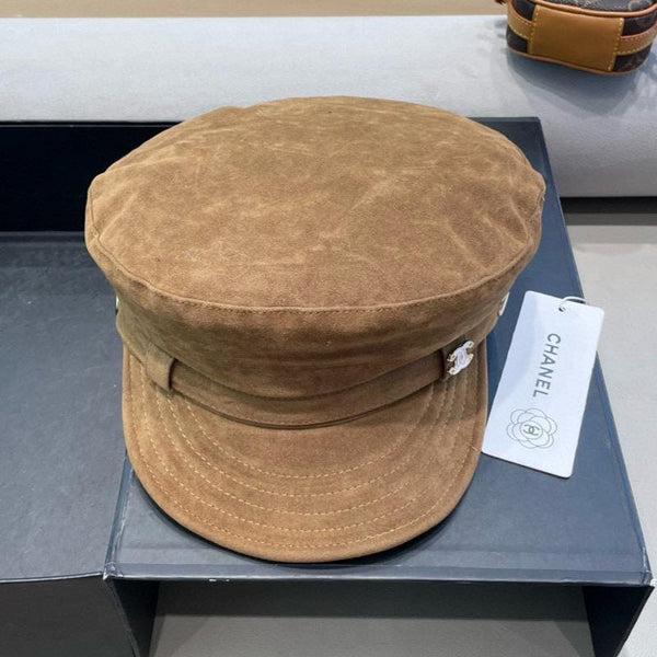 BERRETTO DA GIORNALE IN CAMOSCIO MARRONE SIDRO 429938