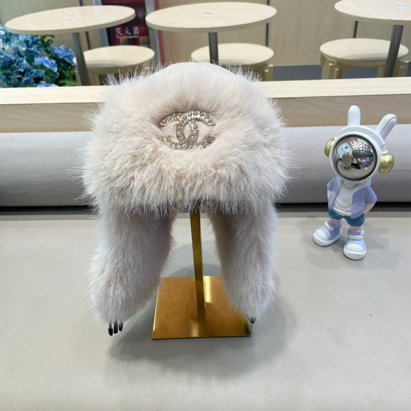 CAPPELLO DA TRAPPER IN CAMOSCIO BIANCO E PELLICCIA DI AGNELLO 429971