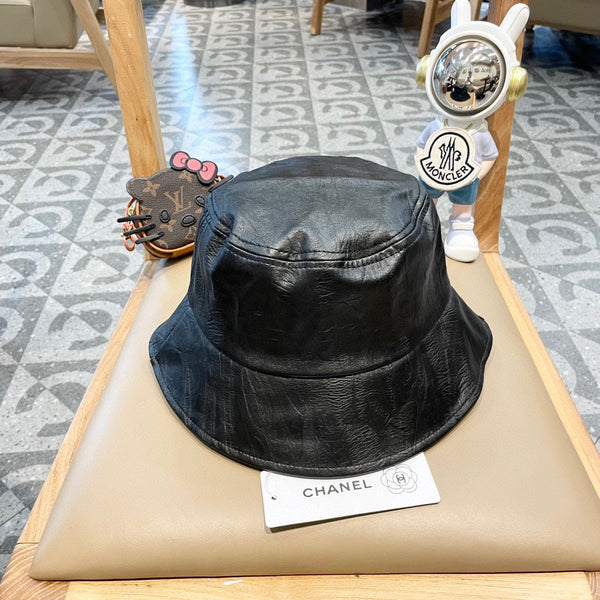BUCKET HAT IN BLACK CALFSKIN 431732