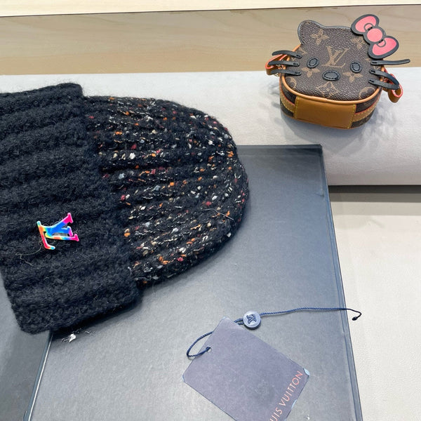 KNITTED BEANIE HAT IN BLACK WOOL 431619