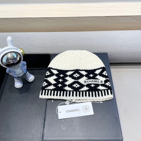 BERRETTO IN LANA MISTO BIANCO NERO 431697