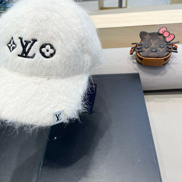 BASEBALL CAP IN WHITE RABBIT FUR 434935