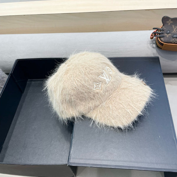 BASEBALL CAP IN BEIGE RABBIT FUR 434938