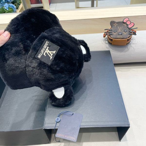 BUCKET HAT IN BLACK  WOOL AND LAMB FUR 434939